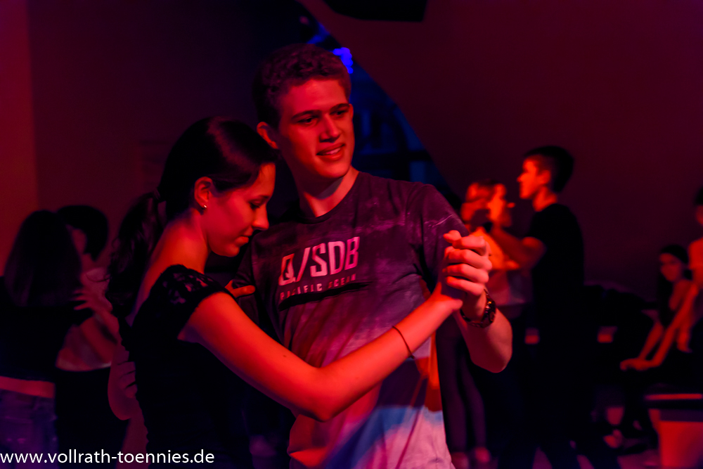 2019 11 09 Tanzparty Jugend 0031